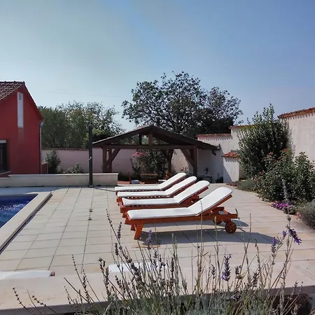 House In With Pool Near Valsaline *